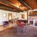 Le Clos De Moncouche بيت للعطل